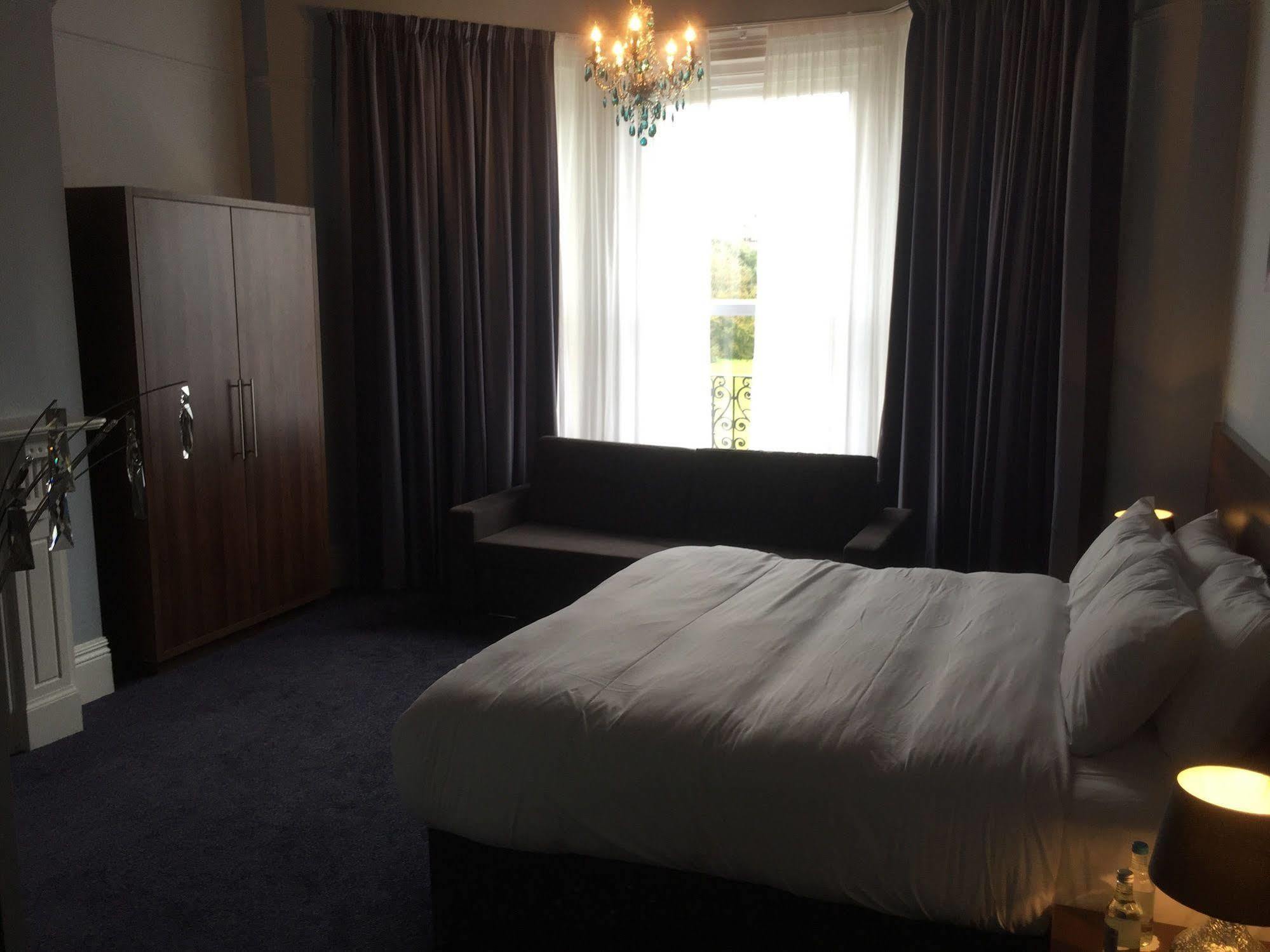 The View Hotel Folkestone, A Member Of Radisson Individuals Kültér fotó